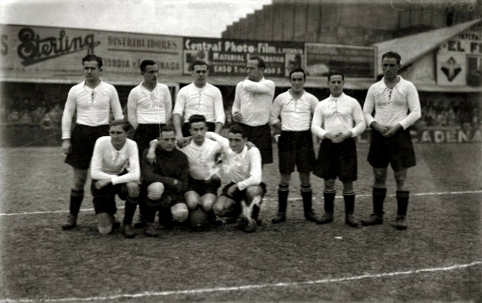 Partido de fútbol de la Real Sociedad y Real Unión en el campo de Atotxa (1 de 3) - Fondo Car-Kutxa Fototeka