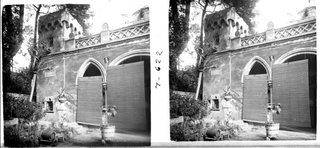 Part de la façana de ponent de la casa Brossa Malet de Sant Gervasi