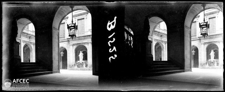Pati de la Casa Llotja de Mar