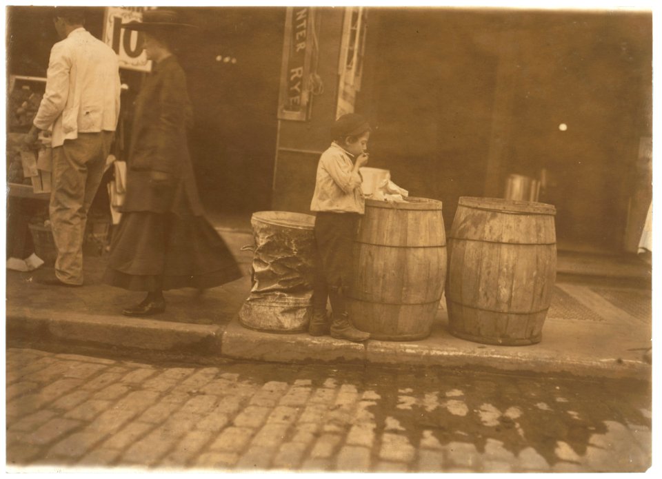 Patching Up a Meal. Boston Slums. Boston 1915 Exhibit. LOC nclc.04564