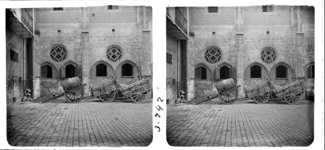 Pati del claustre de Sant Agustí Vell de Barcelona