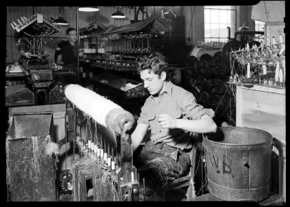 Paterson, New Jersey - Textiles. (Textile worker.) - NARA - 518594 photo