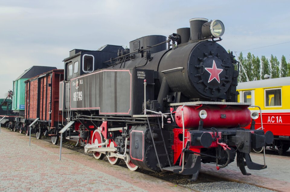 Exhibit museum transport