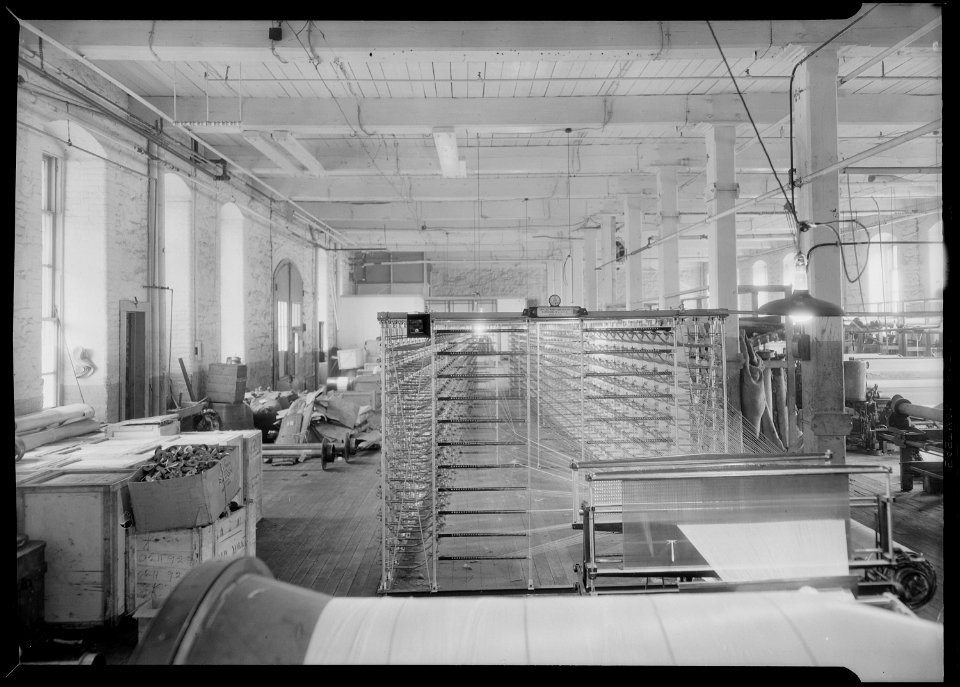 Paterson, New Jersey - Textiles. Jackson Winding and Warping Company. Picture of a Sipp-Eastwood DY type of High... - NARA - 518764
