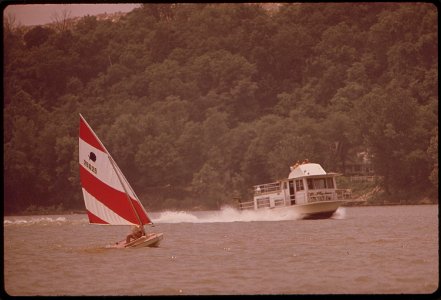 Participant-in-the-louisville-sailing-club-spring-regatta-june-1972 7651291962 o