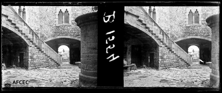 Pati del castell de Castellar del Vallès (AFCEC GAUSACHS B 01554)