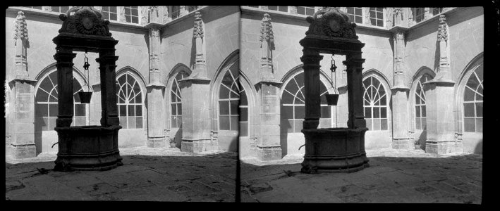 Pati interior del convent de Sant Bartomeu de Bellpuig (AFCEC DEGOLLADA X 100)