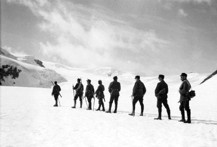Patrouille nach dem Theodulpass - CH-BAR - 3236970