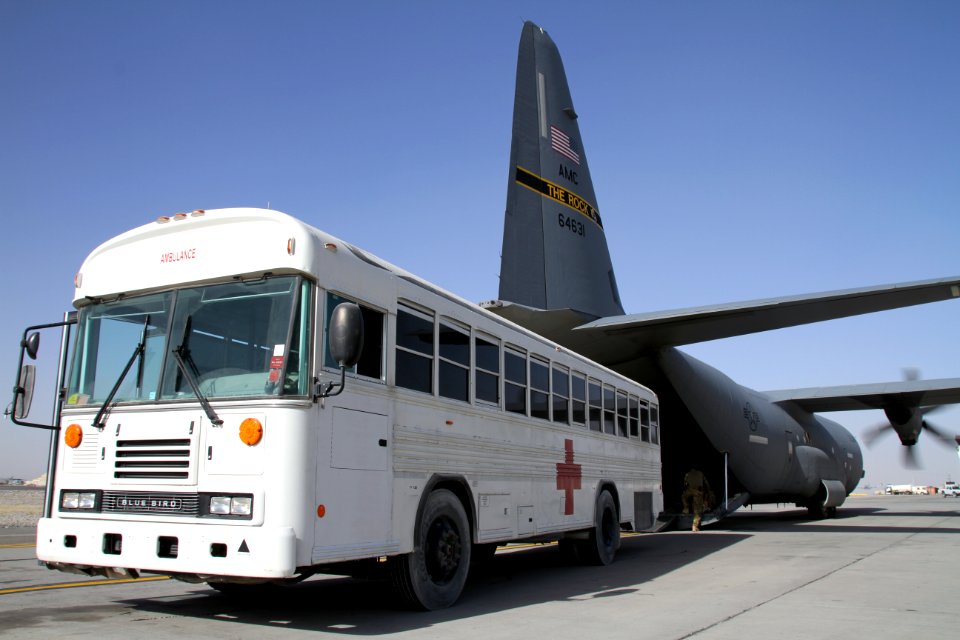 Patient movement and evacuation 141014-N-JY715-845