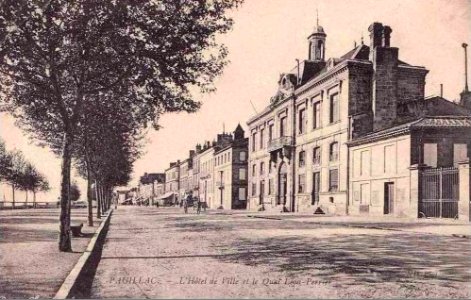 Pauillac - quai Léon Perrier 4