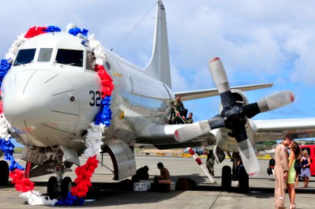 Patrol Squadron (VP) 9 homecoming 140628-N-MV308-179