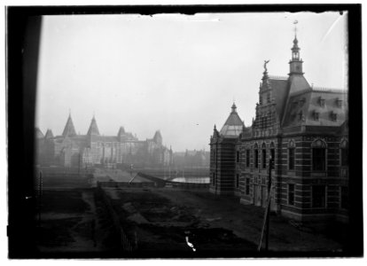 Paulus Potterstraat 13 (rechts) Jacob Olie (max res)