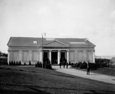 Pavillon der schleswig-holsteinischen Landeskunstausstellung auf der Provinzial-Ausstellung (Kiel 45.100)