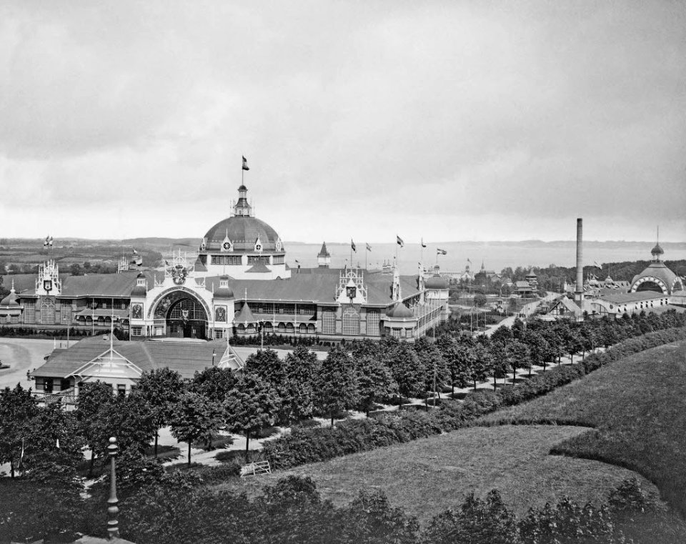 Pavillons der Gewerbe-Ausstellung der Provinz Schleswig-Holstein (Kiel 45.097)