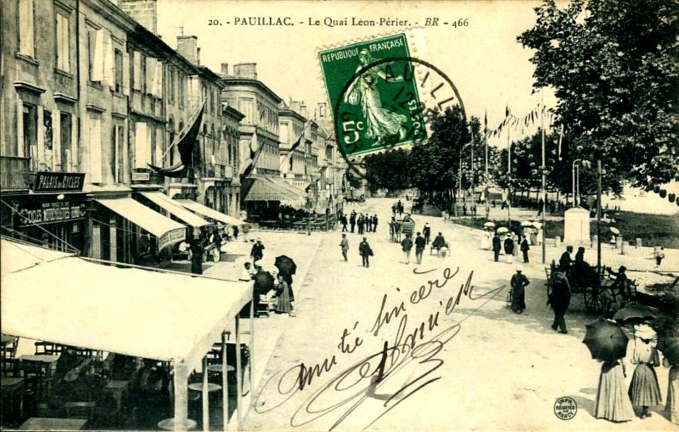 Pauillac - quai Léon Perrier 8