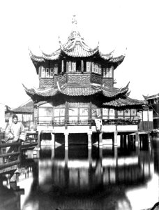 Pavilion in Yu Garden