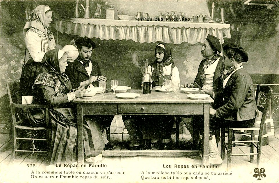 Paysans béarnais à table