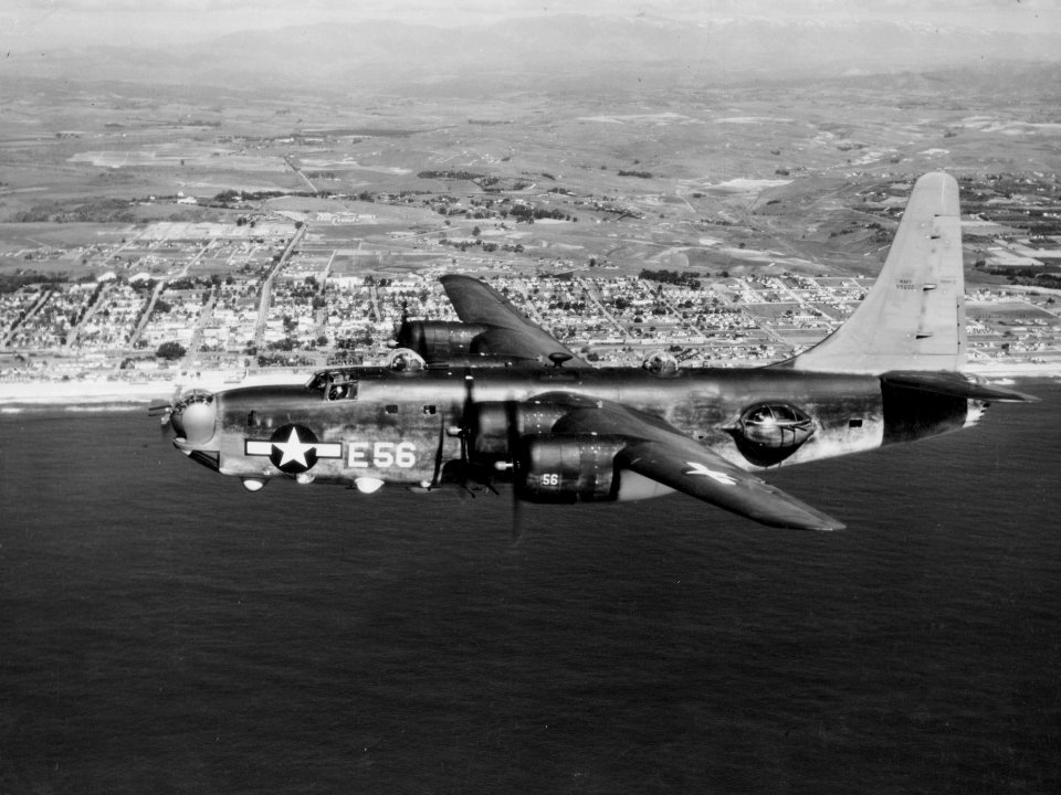PB4Y-2 Privateer in flight 1945 side view