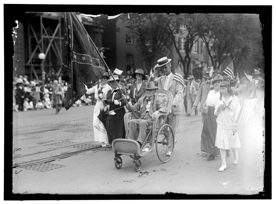 PAYNE, W.E. CONFEDERATE REUNION; IN WHEEL CHAIR LCCN2016867892