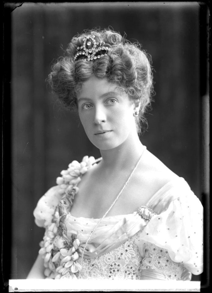 Pauline Brunius in En idealisk äkta man at Svenska teatern 1906 - SMV - NB115