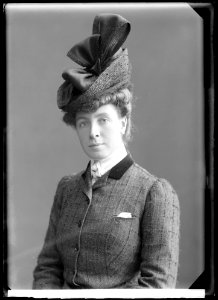 Pauline Brunius, actor - SMV - NB129