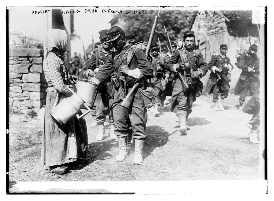 Peasant giving drink to French soldiers LCCN2014697204
