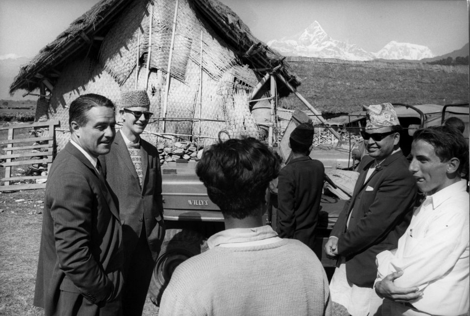Peace Corps Director Sargent Shriver visits a village in Nepal in 1964 - 031 490-D-14-001