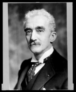 Paul Hymans, head-and-shoulders portrait, facing left LCCN2005676875 photo