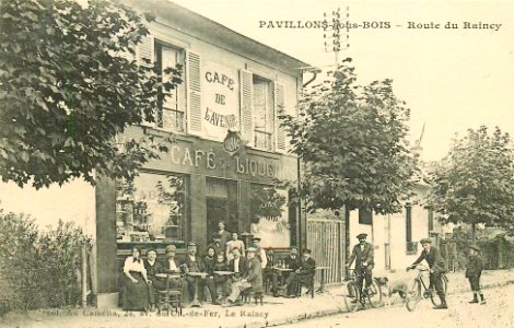 Pavillons-sous-Bois.Route du Raincy