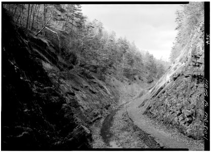 Paw Paw Tunnel North portal approach