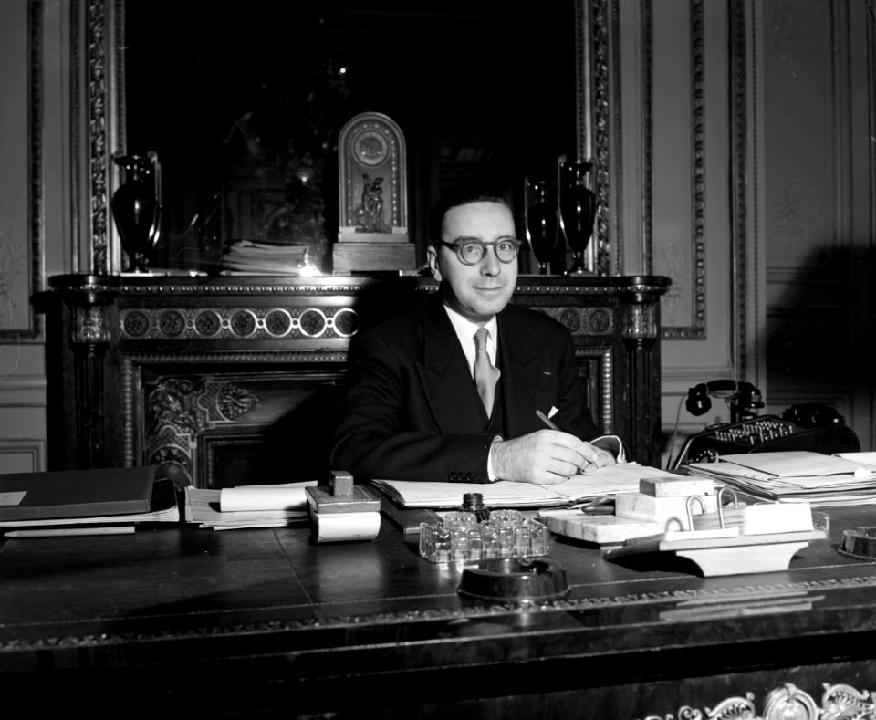 Paul Ribeyre, ministre de la Santé publique et de la Population