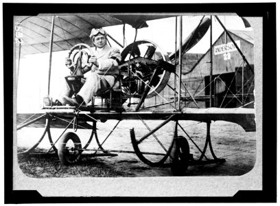 PECK, PAUL. COMMERCIAL AVIATOR. IN GYRO TYPE PLANE SPONSORED BY BERLINER AT MINEOLA, N.Y. LCCN2016863941