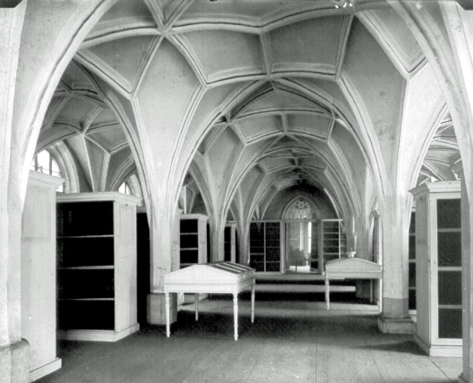 Paulinum Bibliothek innen