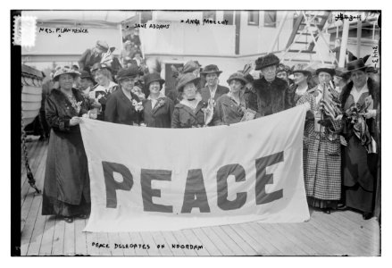 Peace Delegates on NOORDAM - Mrs. P. Lawrence, Jane Addams, Anna Molloy LCCN2014698779