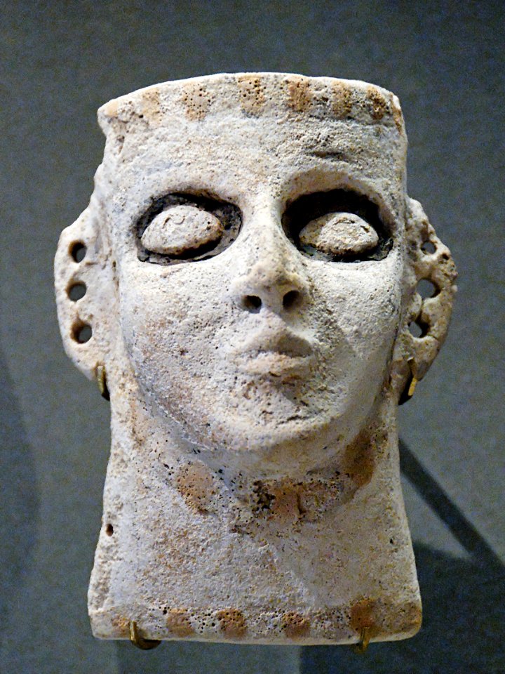 Pendant mask Mari Louvre AO19078
