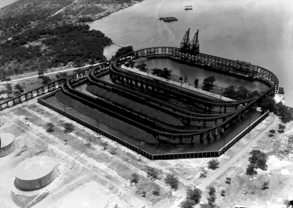 Pearl Harbor coaling station in 1919