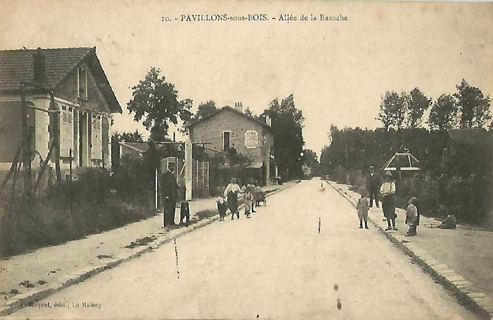 Pavillons-sous-Bois.Allée de la Basoche