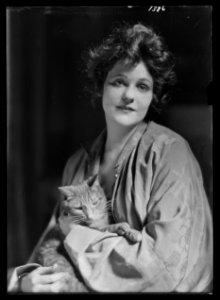 Pell, Miss, with Buzzer the cat, portrait photograph LOC agc.7a14905