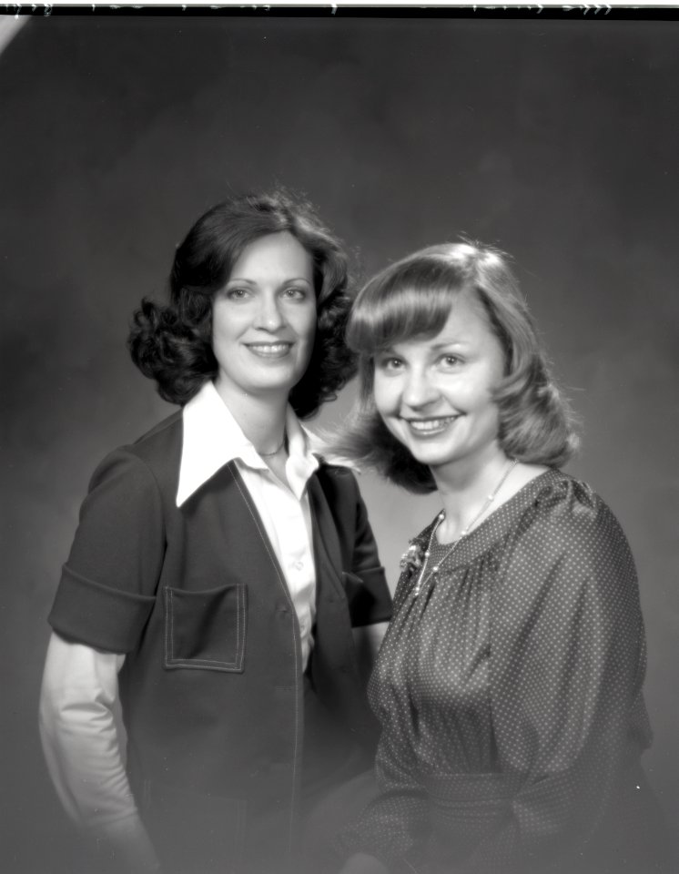 PEGGY EVANICH AND LORETTA SHAW - FOUNDERS OF THE NATIONAL ORGANIZATION OF WOMEN SCIENTISTS 255 GRC 1978 01730