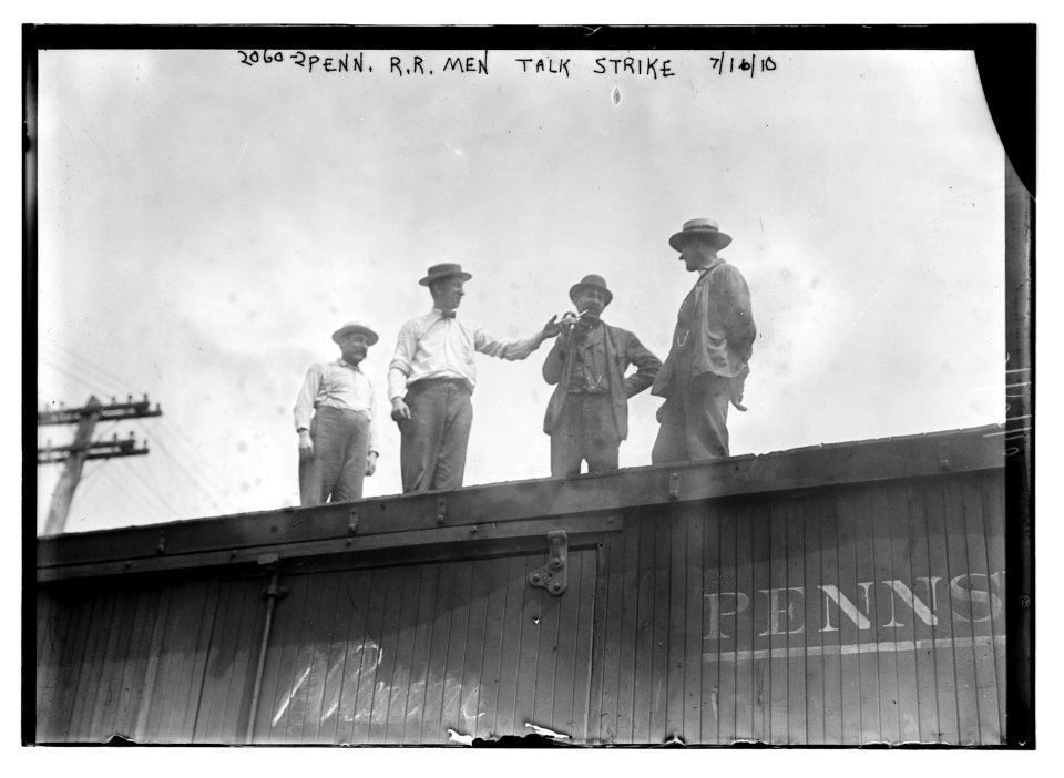 Penn. R.R. (i.e., Railroad) men talk strike LCCN2014688374