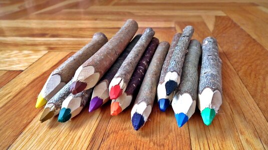 Crafts crayons school photo