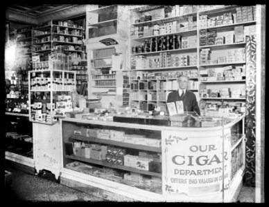 Peoples Drug Store, interior, 7th & M, (Washington, D.C.) LCCN2016823719 photo