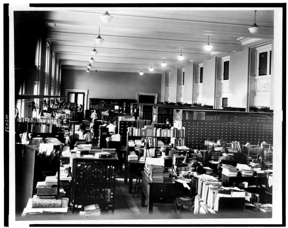 People working in Card Division, Library of Congress, Washington, D.C. LCCN98501213