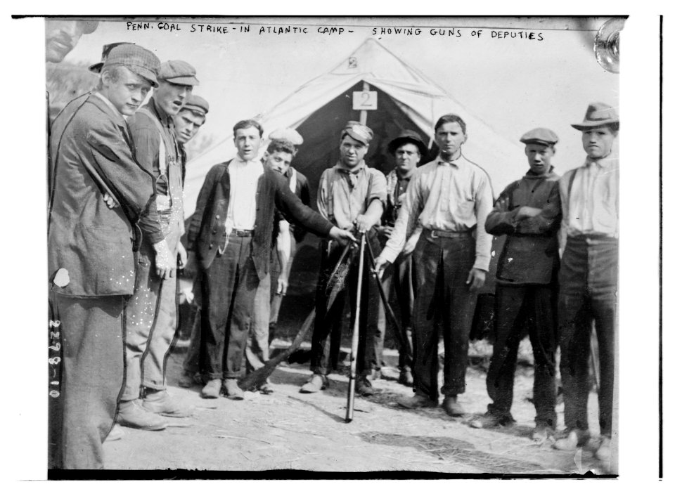 Penn. coal strike - in Atlantic camp showing guns of deputies LCCN2014689778