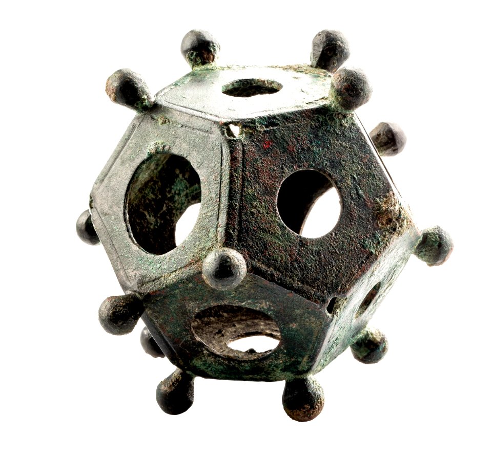 Pentagon-dodecaëder in brons, 150 tot 400 NC, vindplaats- Tongeren, Leopoldwal, 1939, collectie Gallo-Romeins Museum Tongeren, 4002