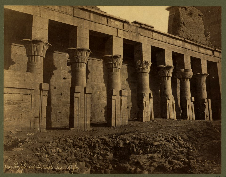 Peristyle sud du temple Isis, Phylae - Bonfils. LCCN2004666841