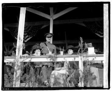 Pershing, Madam Mathieu & May Robt. Reinhart LOC npcc.06312