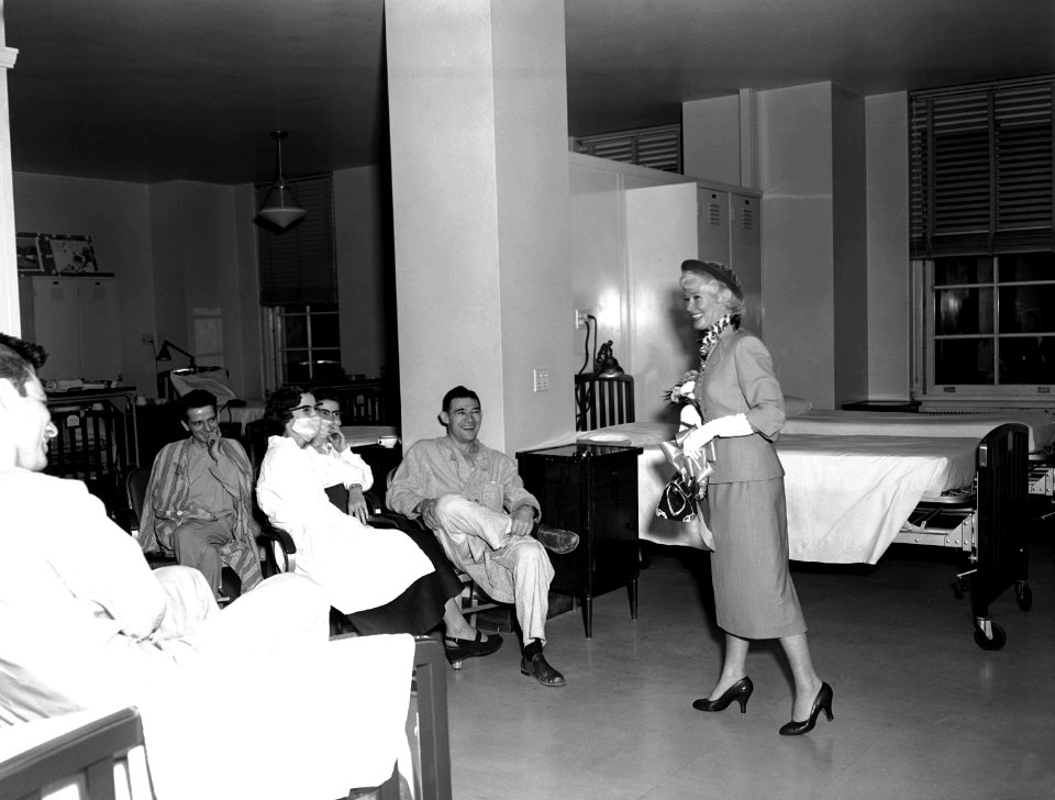 Penny Singleton at Fitzsimons General Hospital