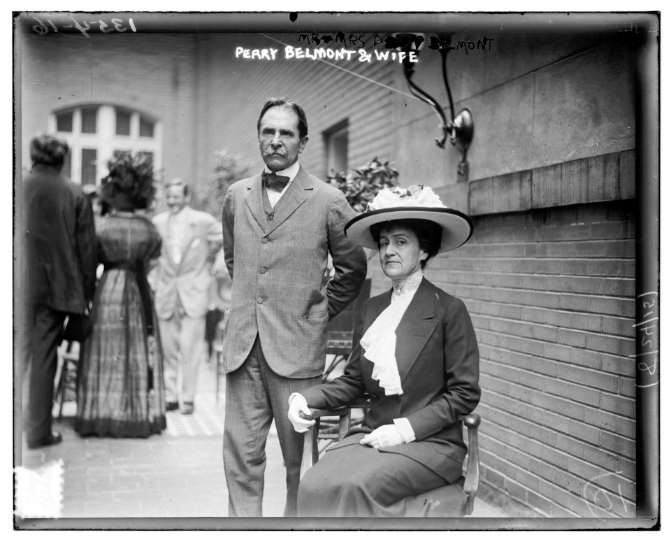 Perry Belmont & wife LCCN2014687228