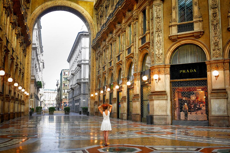 Dance arcades shopping